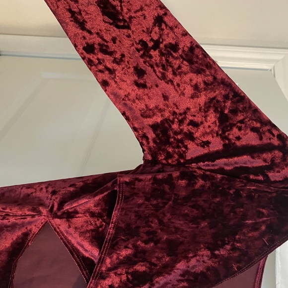 Crush Velvet Cocktail Dress - Picture 3 of 4